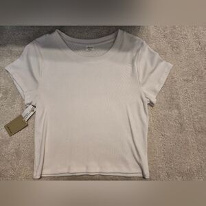 Aritzia white Tee shirt